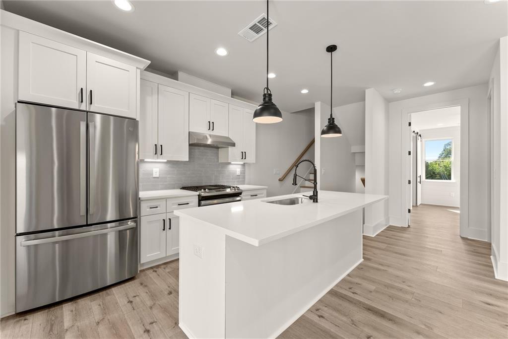 326 Clarendon Court