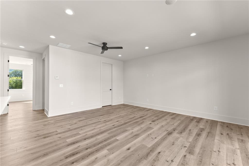 326 Clarendon Court