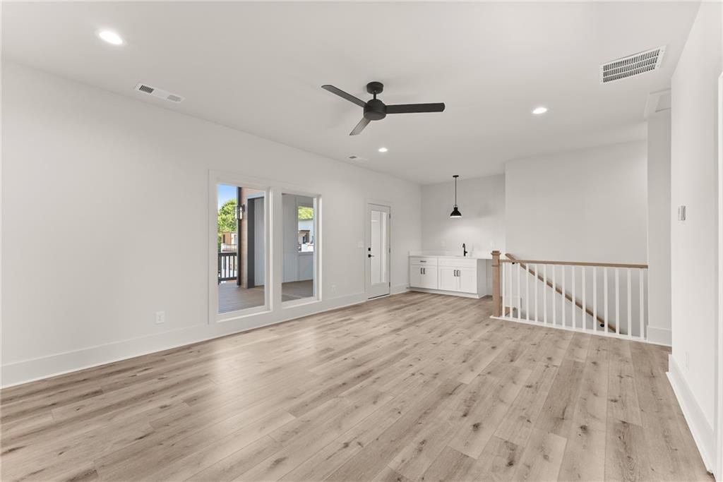 326 Clarendon Court