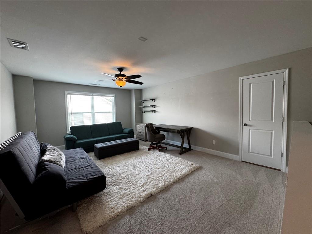5231 Noble Oak Cove