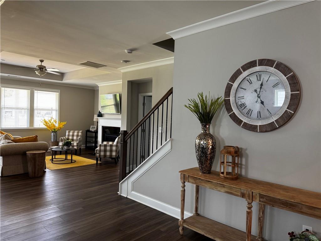 5231 Noble Oak Cove