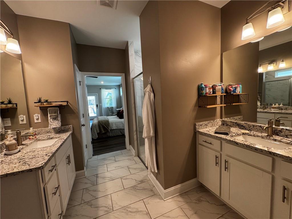 5231 Noble Oak Cove