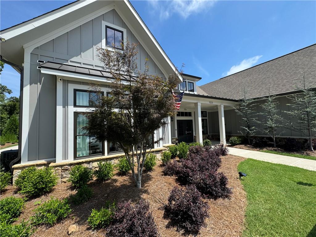 5231 Noble Oak Cove