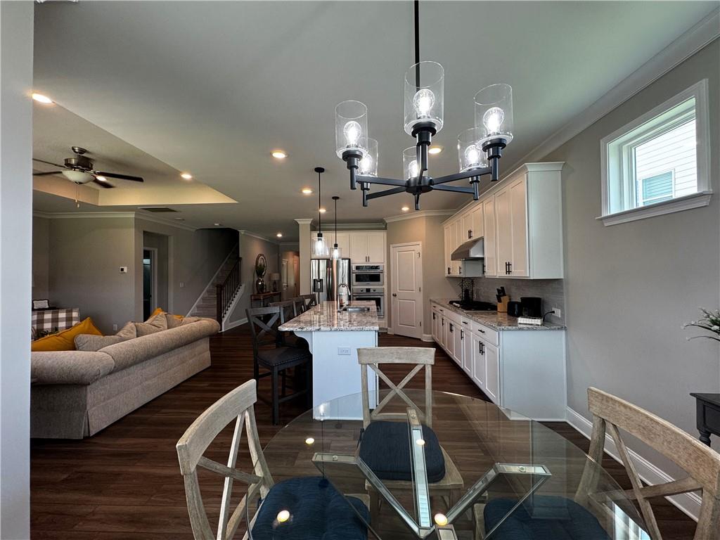 5231 Noble Oak Cove