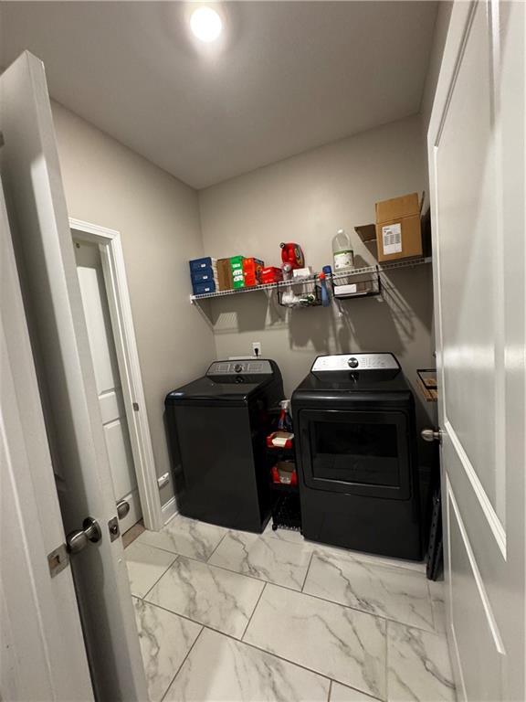 5231 Noble Oak Cove