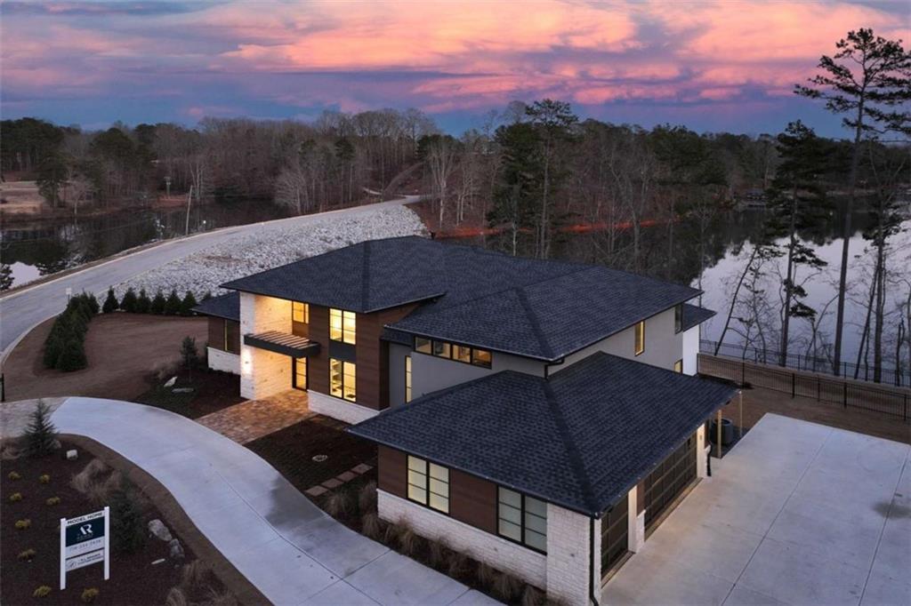 799 East Lake Drive