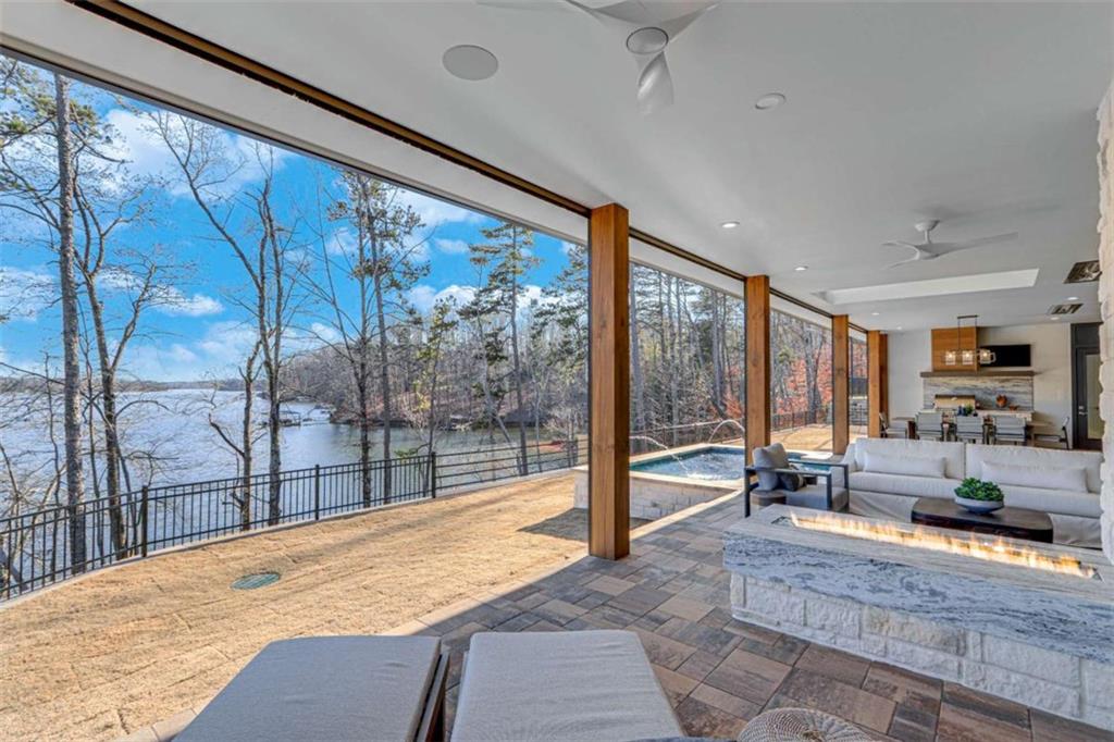 799 East Lake Drive