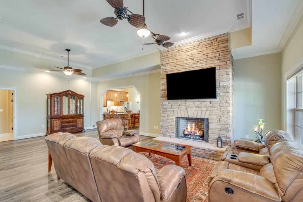 2152 Silver Circle