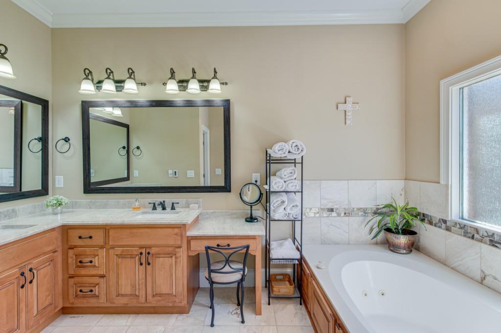 2152 Silver Circle