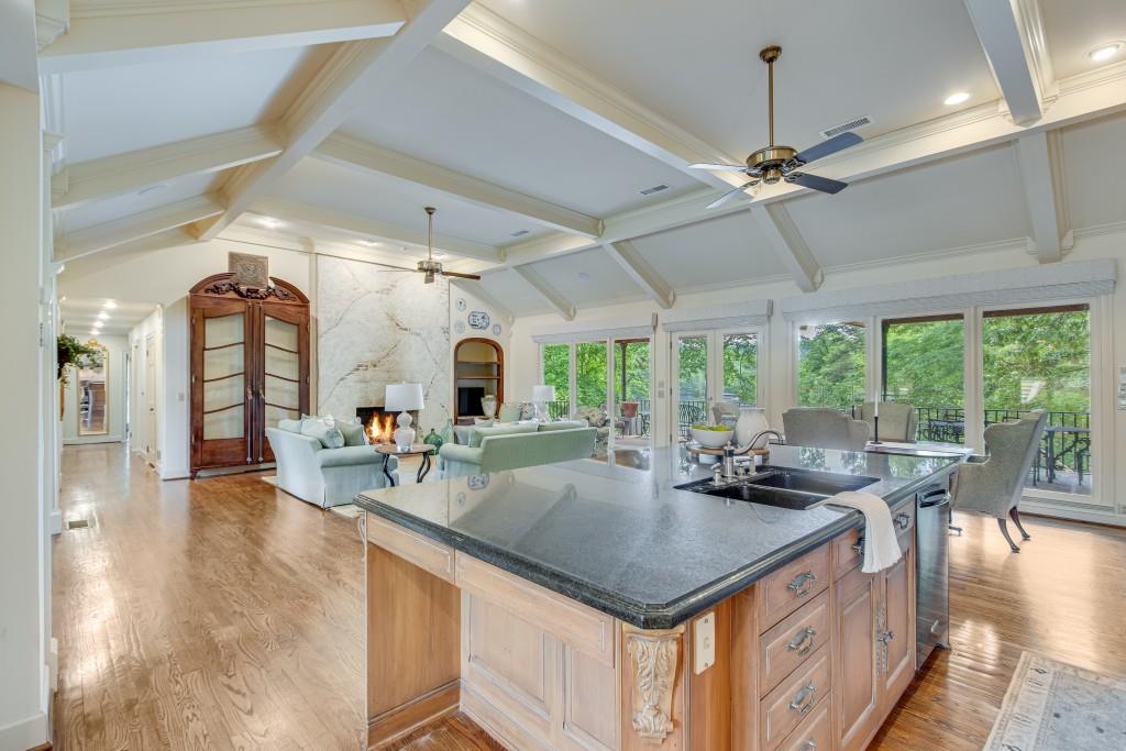 2436 Hawthorne Lane Lot 3