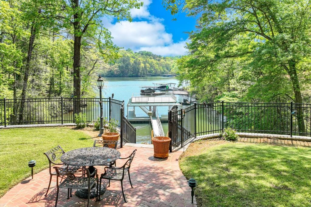 2436 Hawthorne Lane Lot 3