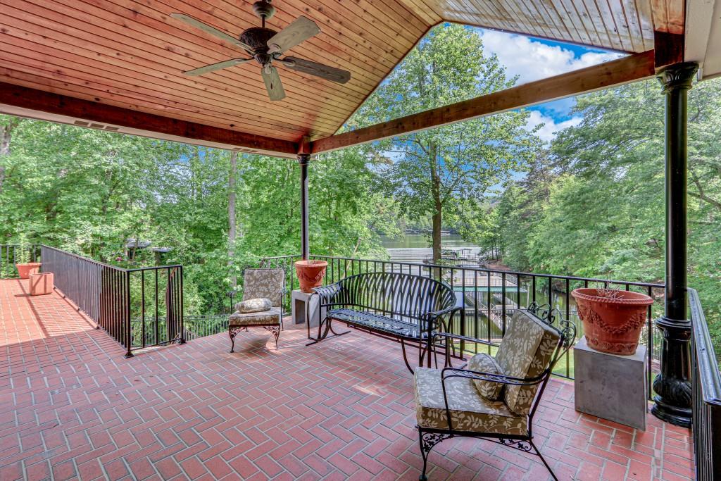 2436 Hawthorne Lane Lot 3