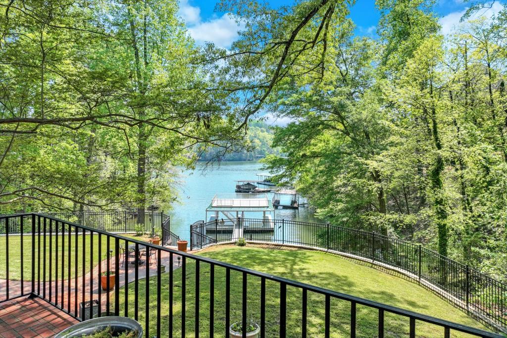 2436 Hawthorne Lane Lot 3