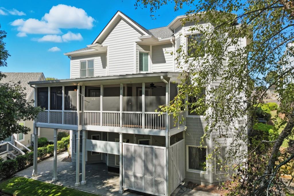 3311 Marina View Way