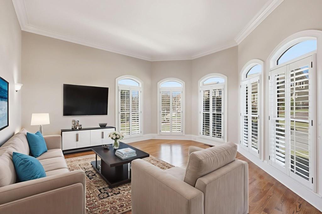 3311 Marina View Way