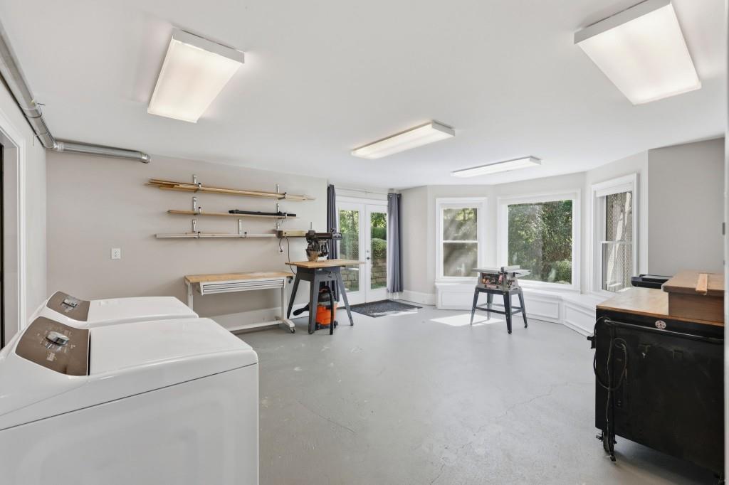 3311 Marina View Way