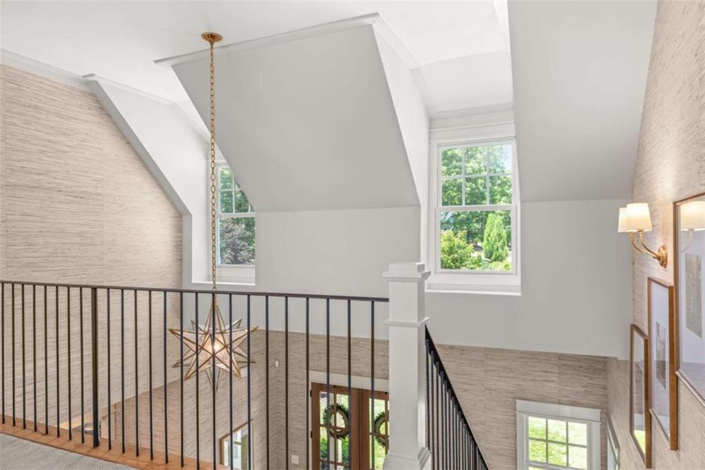 218 Lake Pointe Drive