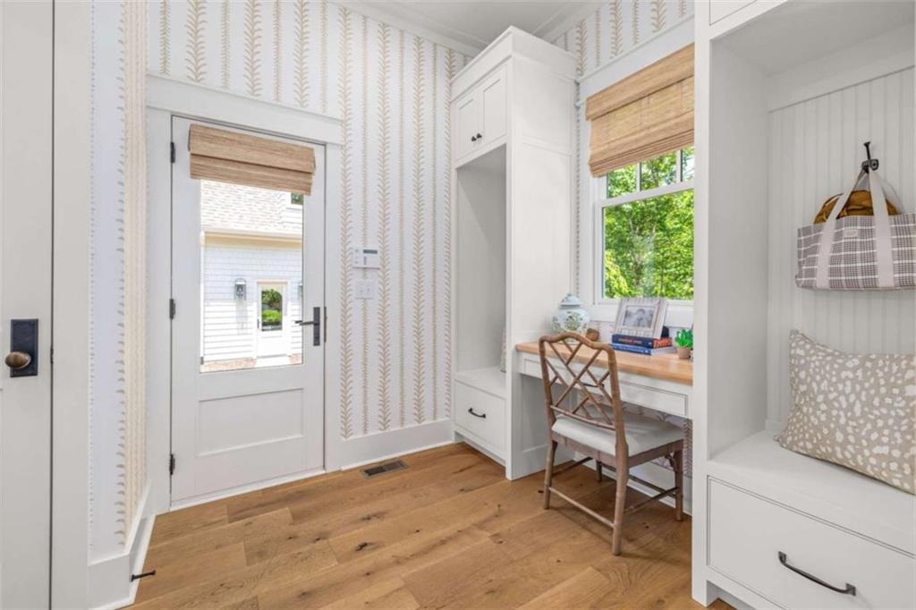 218 Lake Pointe Drive