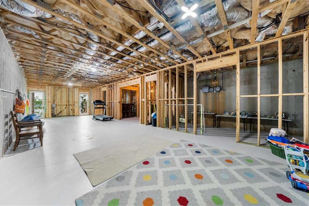 218 Lake Pointe Drive