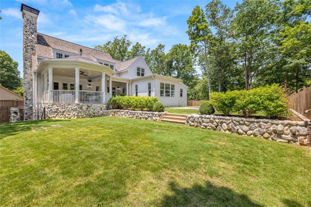 218 Lake Pointe Drive