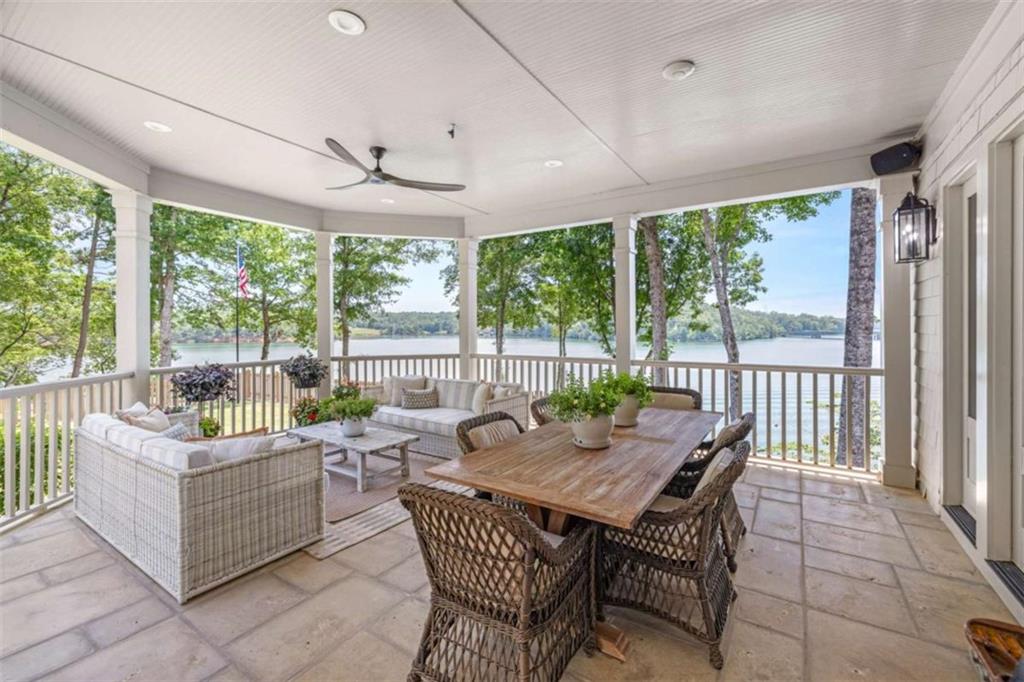 218 Lake Pointe Drive