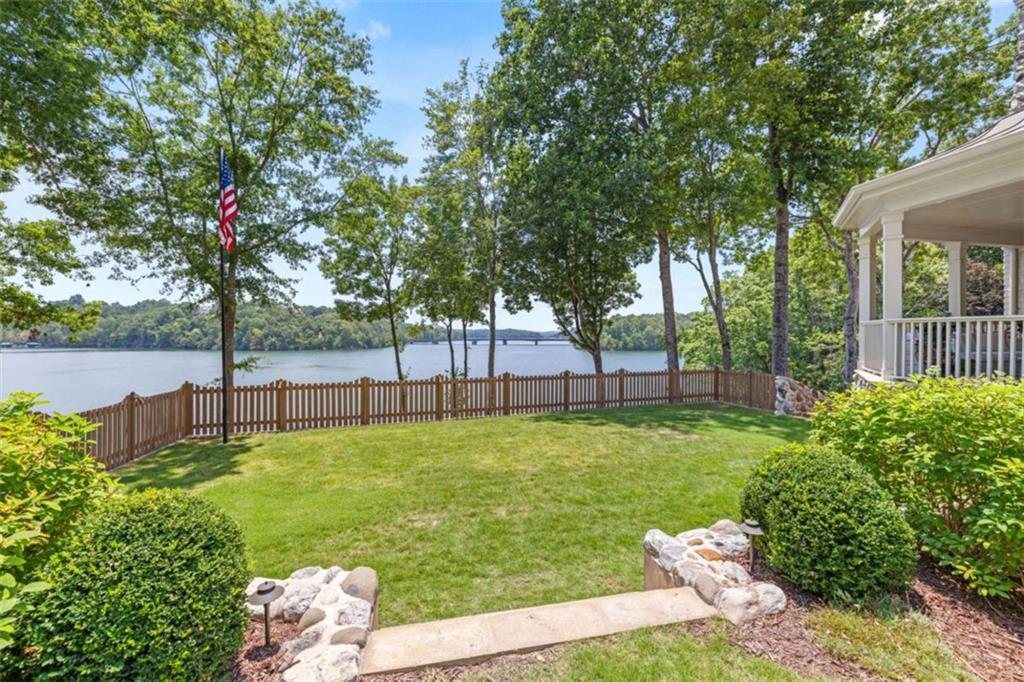 218 Lake Pointe Drive