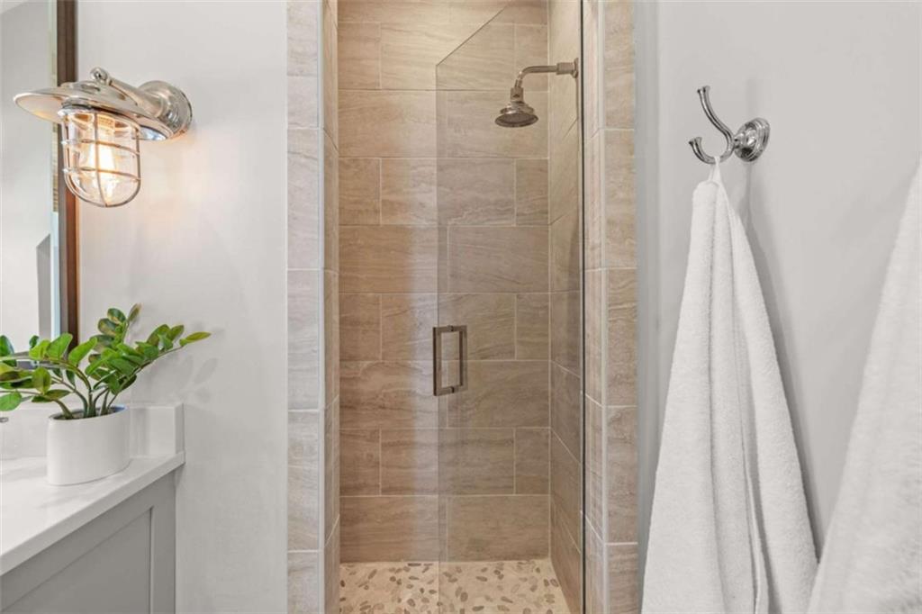 218 Lake Pointe Drive