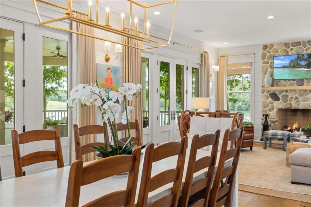 218 Lake Pointe Drive