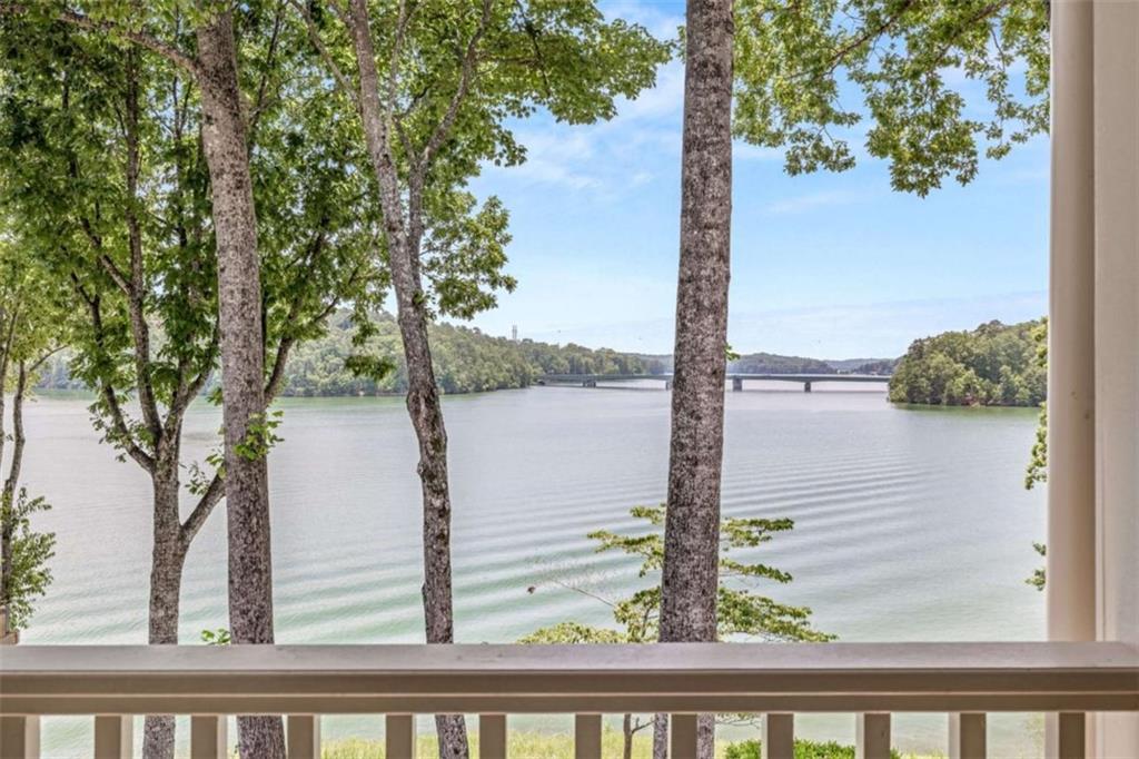 218 Lake Pointe Drive