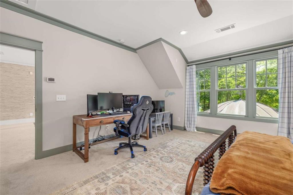 218 Lake Pointe Drive