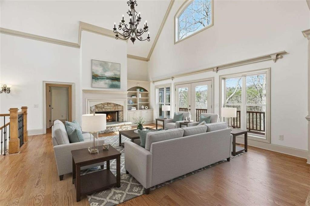 5264 Laurel Circle
