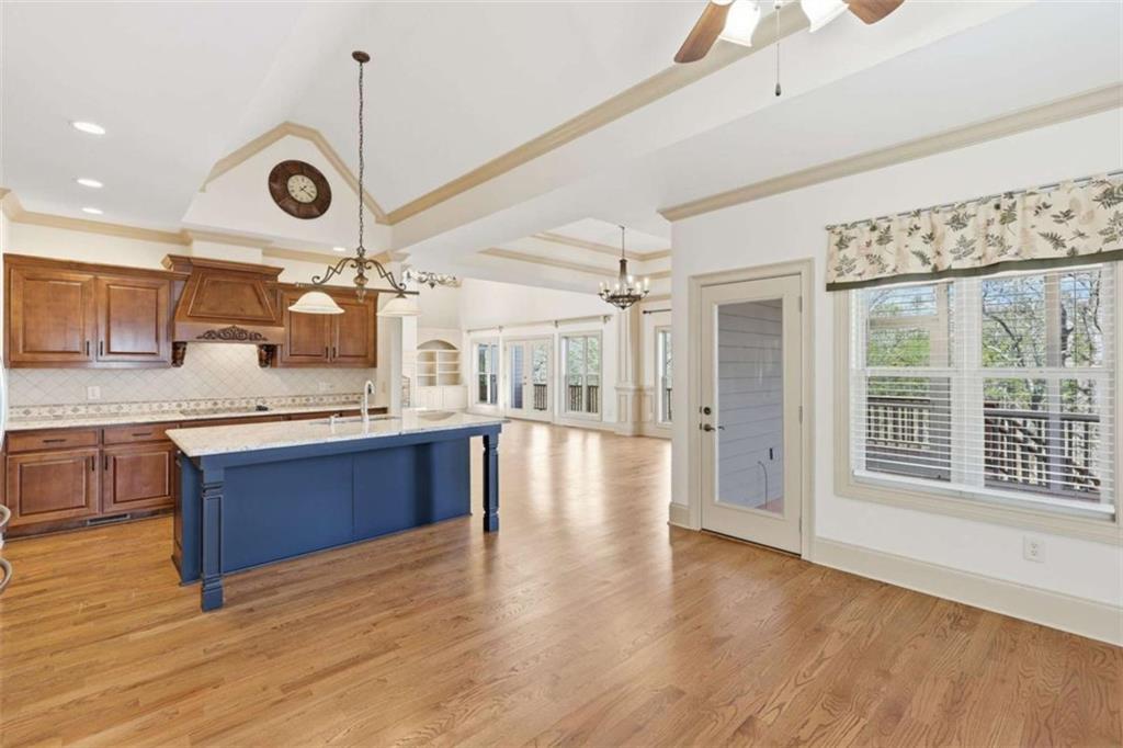 5264 Laurel Circle