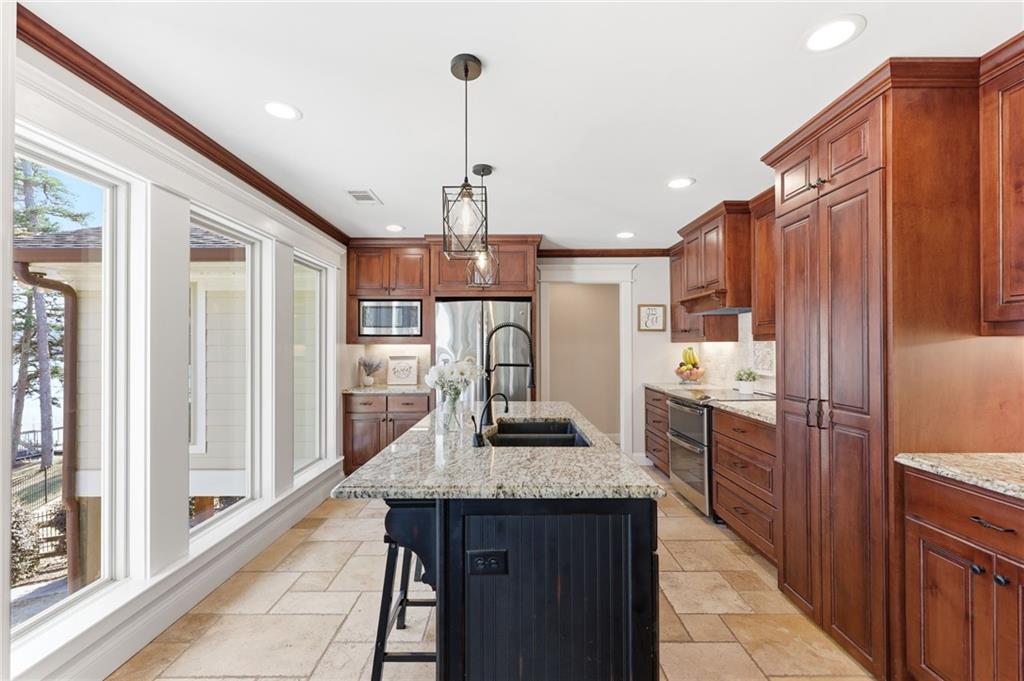5218 Shirley Road