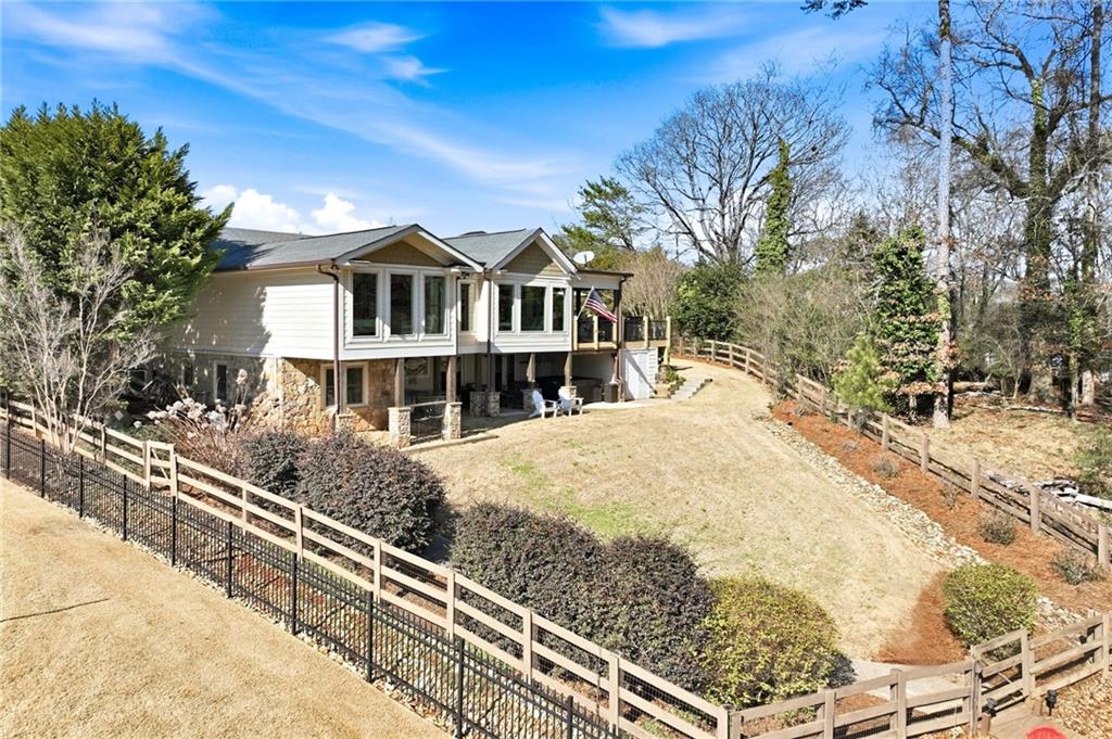 5218 Shirley Road