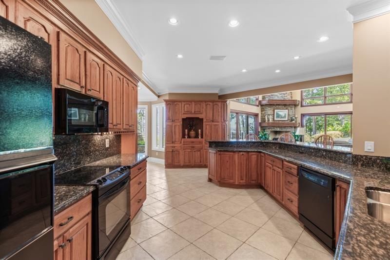 6686 Gaines Ferry Road