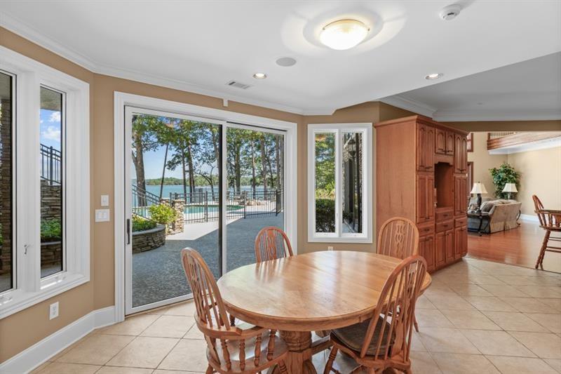 6686 Gaines Ferry Road