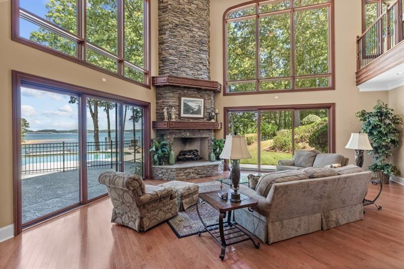 6686 Gaines Ferry Road