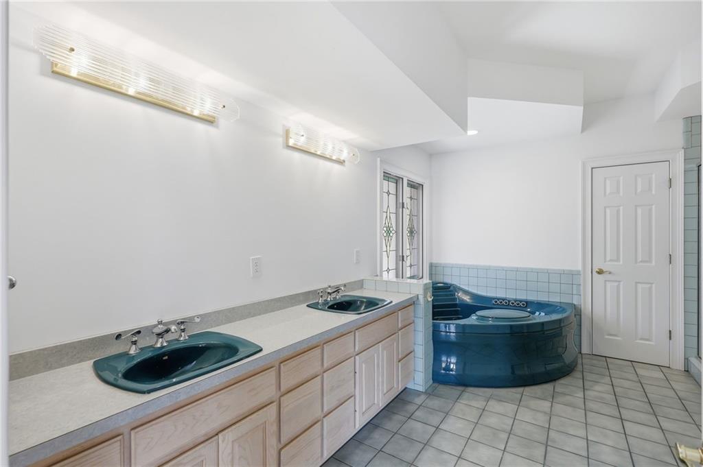 2538 Bridgewater Drive