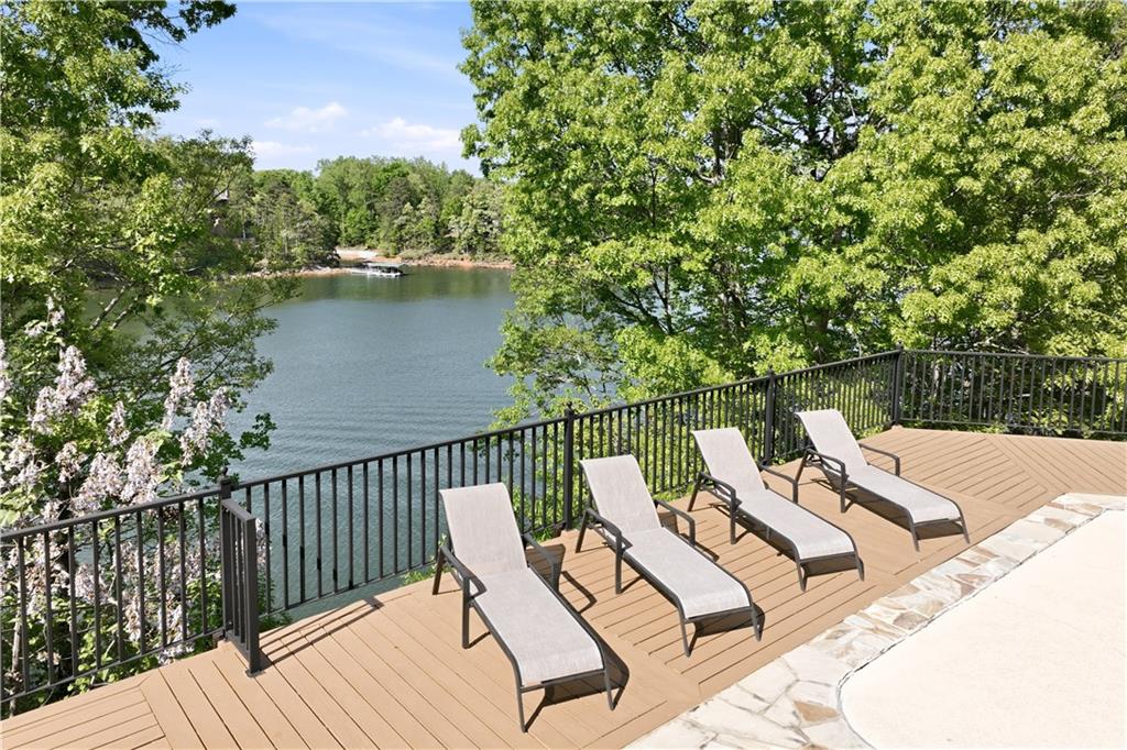 1969 River View Drive