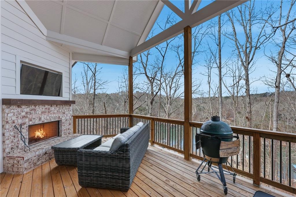 5575 Chestatee Landing Drive