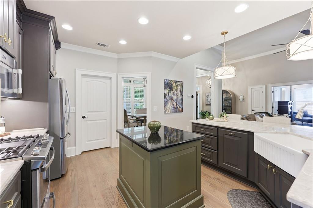 6808 Grand Marina Circle