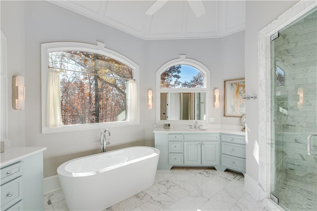6226 Random Winds Bluff