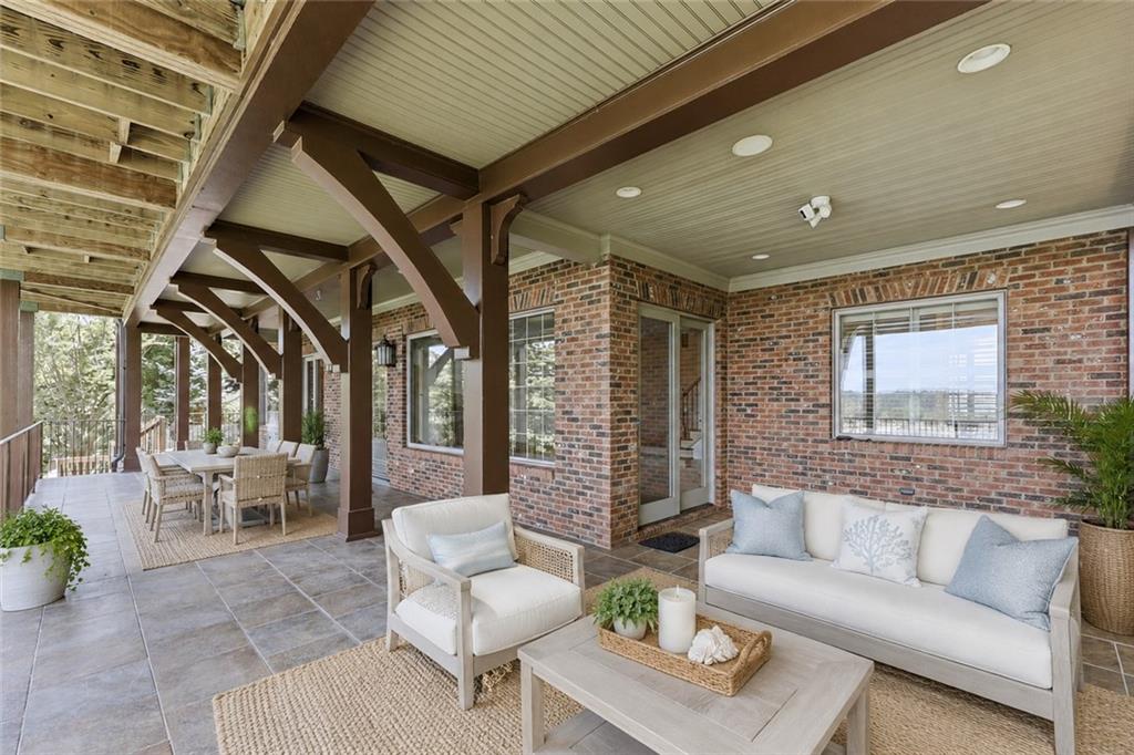 2742 High Vista Point