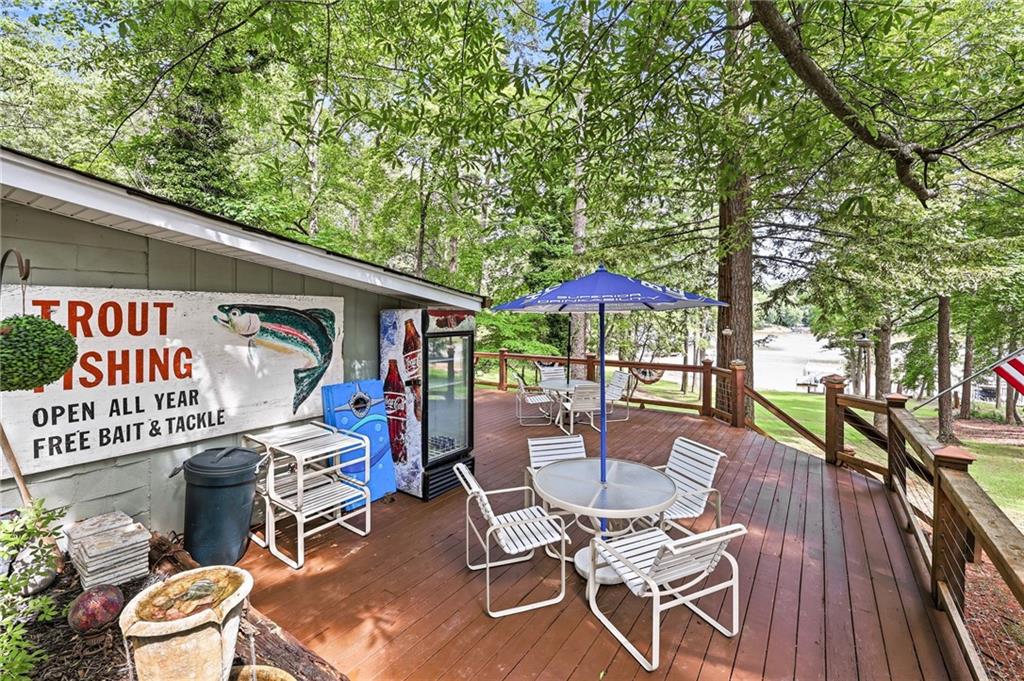 7726 Sourwood Lane