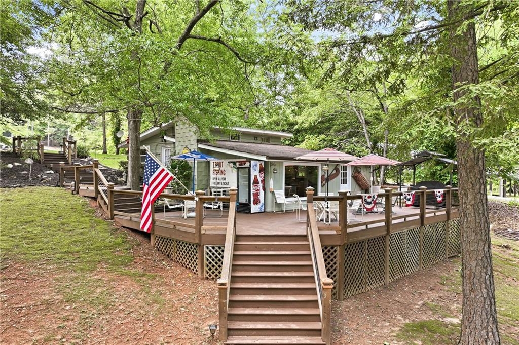 7726 Sourwood Lane