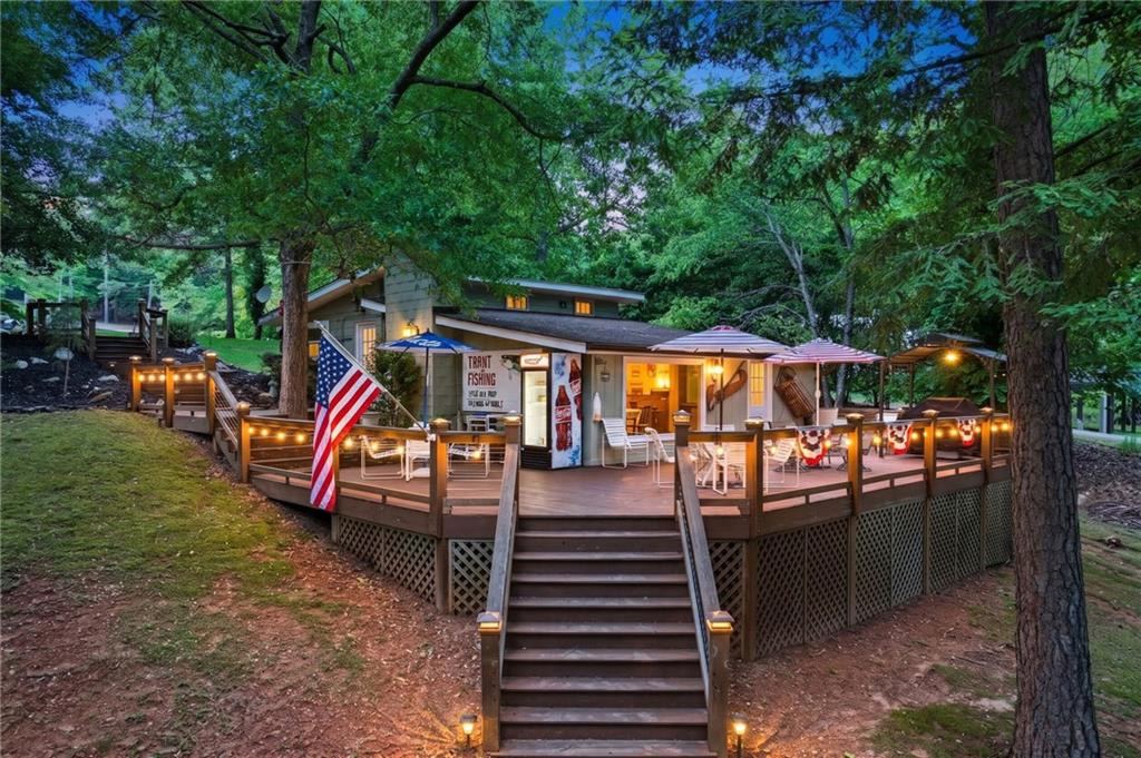 7726 Sourwood Lane
