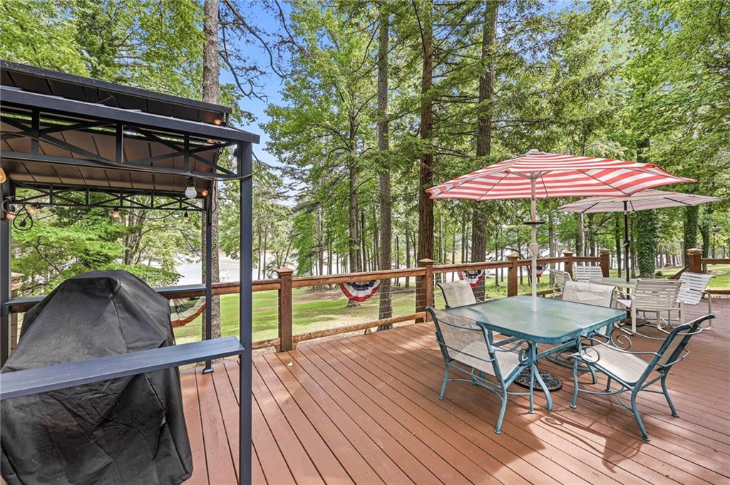 7726 Sourwood Lane