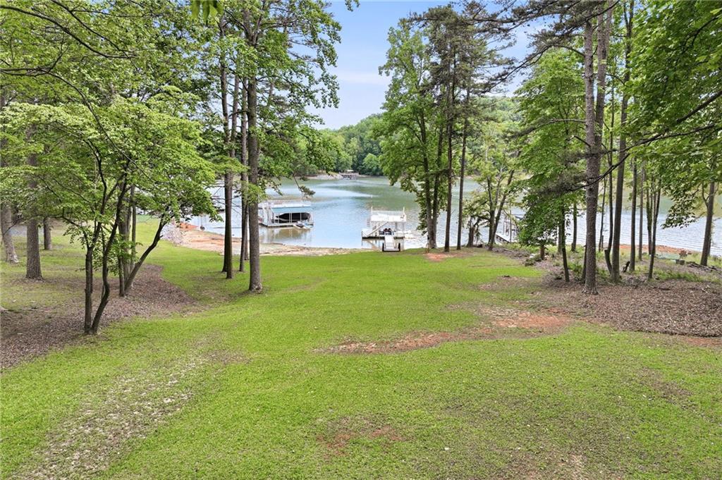 7726 Sourwood Lane