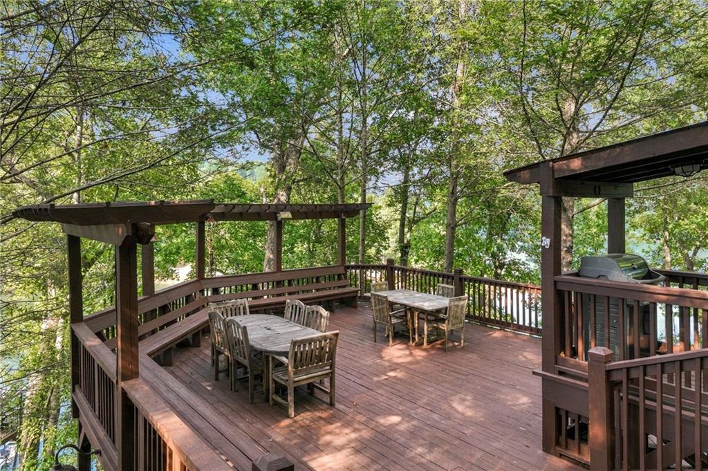 319 Chestatee View Drive