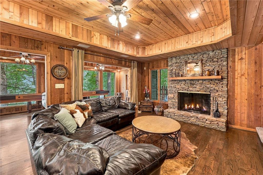 319 Chestatee View Drive